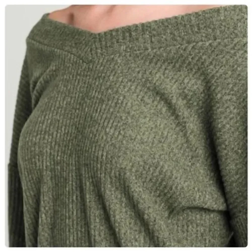 BOHEMIAN Soft Brushed V Neck Top S-L - Picture 6 of 6